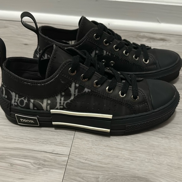 DIOR- B23 Low Top Sneaker - Picture 1 of 6